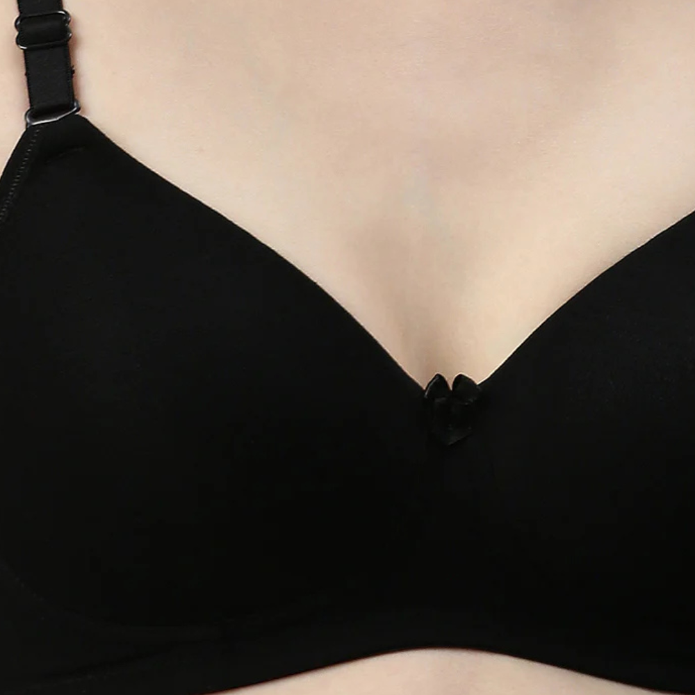 Havde Black Seamless Padded Plunge Bra — Zero Lines, Deep V India