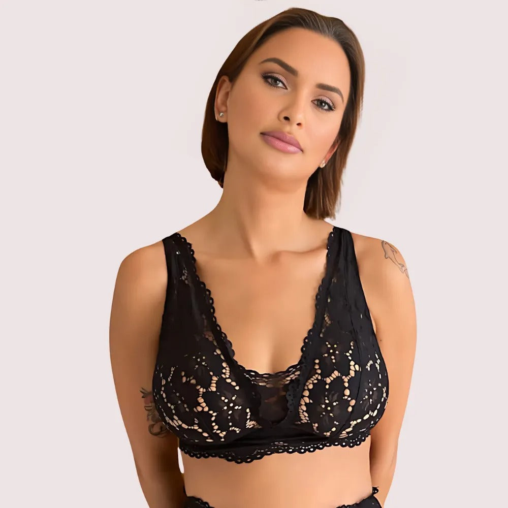 havde Daina Chic Lace Bralette Gift Set for Luxe Occasions