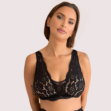 havde Daina Chic Lace Bralette Gift Set for Luxe Occasions